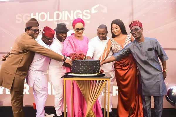 Board of Directors and Management at the SG Holdings 10th year anniversary celebration